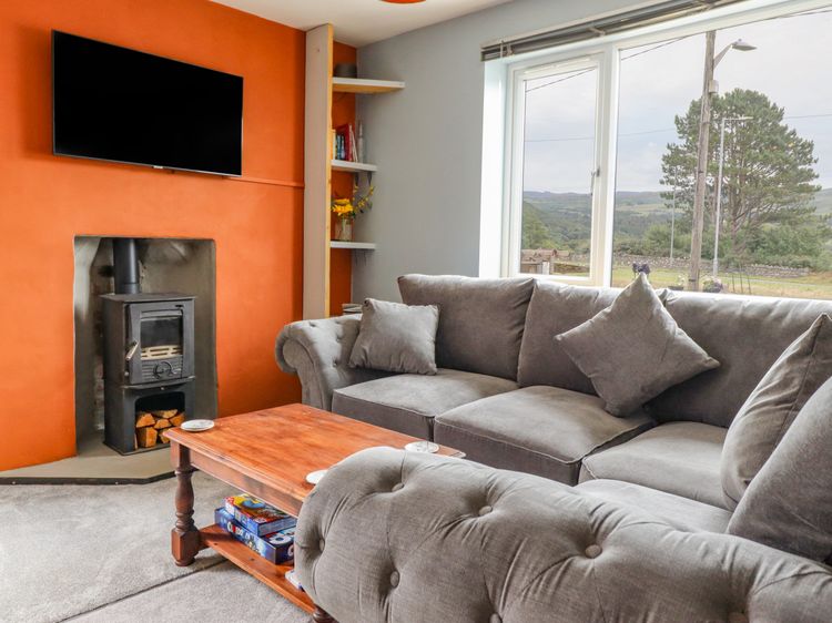 Bryn Hyfryd, listing photograph 11