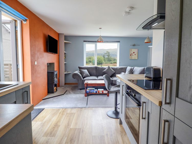 Bryn Hyfryd, listing photograph 12