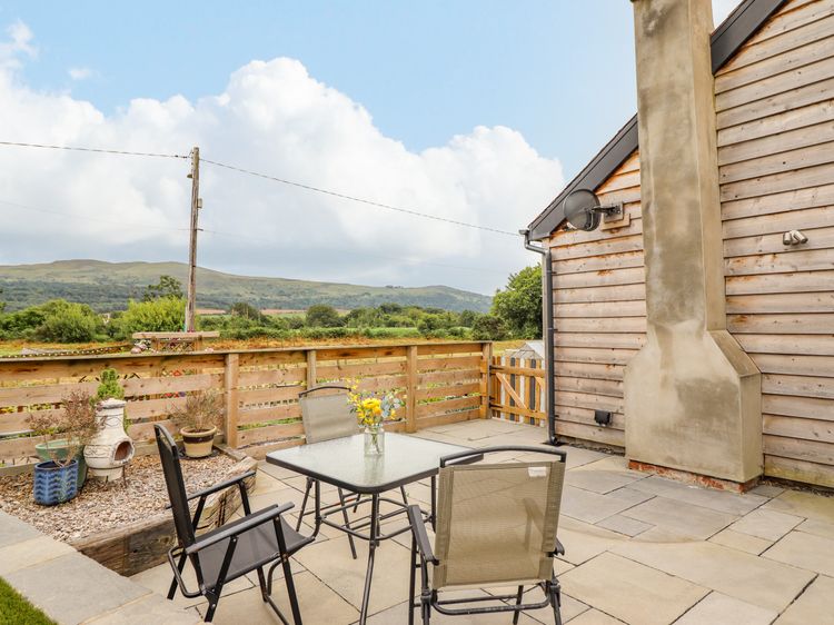 Bryn Hyfryd, listing photograph 2