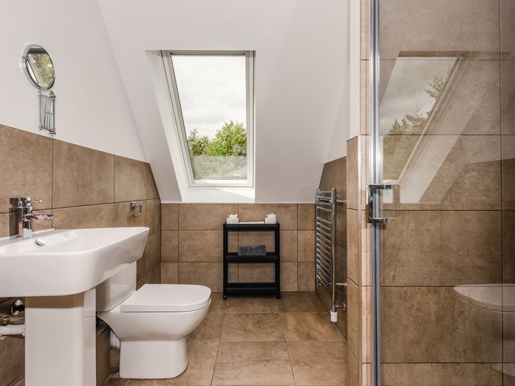 Osprey Apartment, listing photograph 9