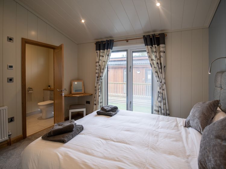 Wren Lodge, listing photograph 12