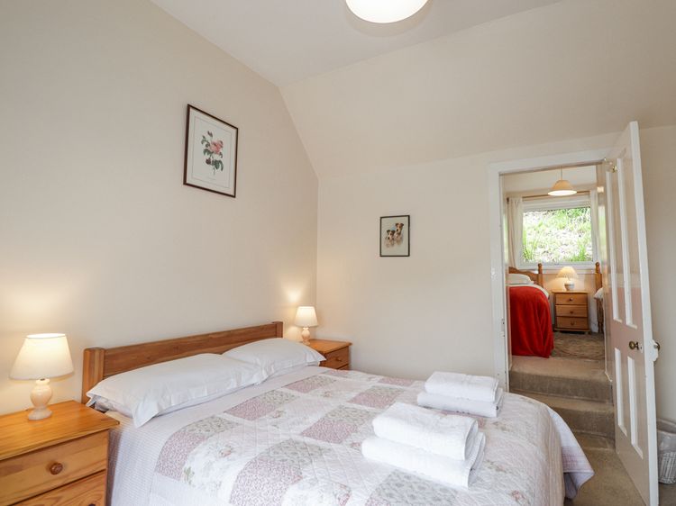 Roddy's Cottage, listing photograph 12