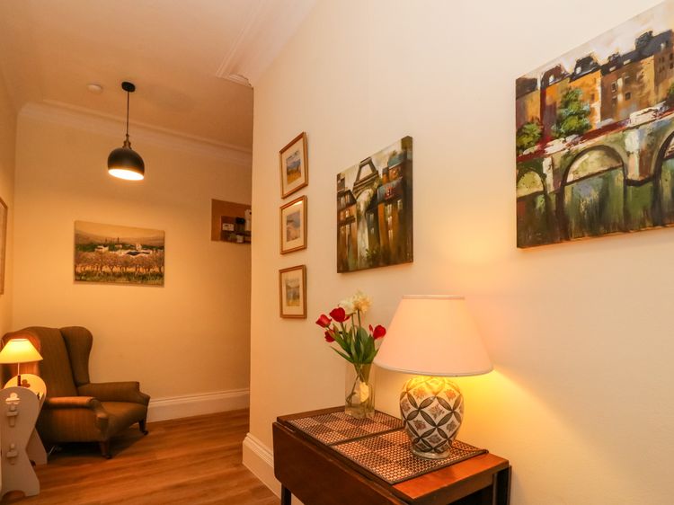 Struan House, listing photograph 8