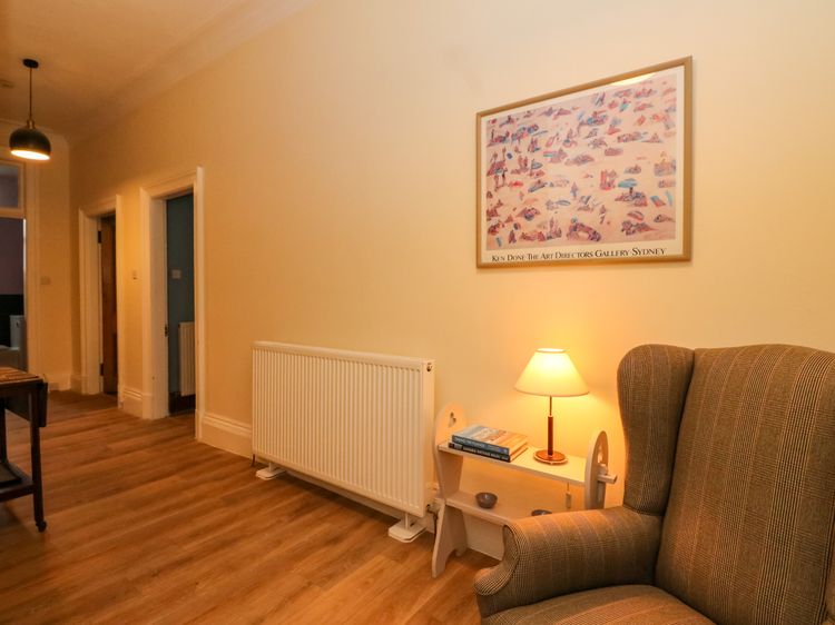 Struan House, listing photograph 9