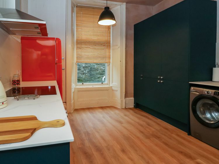 Struan House, listing photograph 10