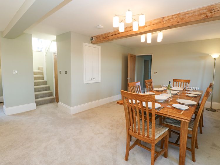 Valley View, listing photograph 11