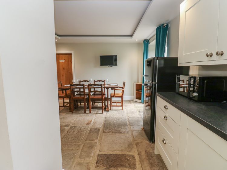 White Lea, listing photograph 9