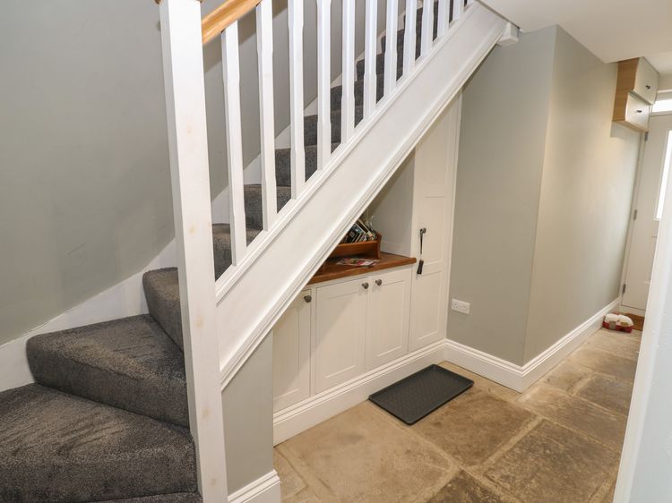 White Lea, listing photograph 11