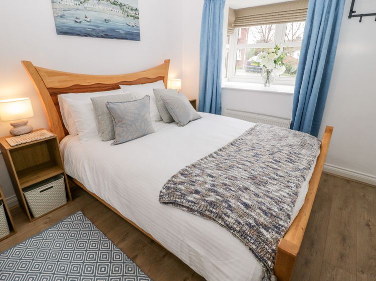 10 The Orchard, listing photograph 11