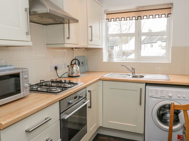 10 The Orchard, listing photograph 8