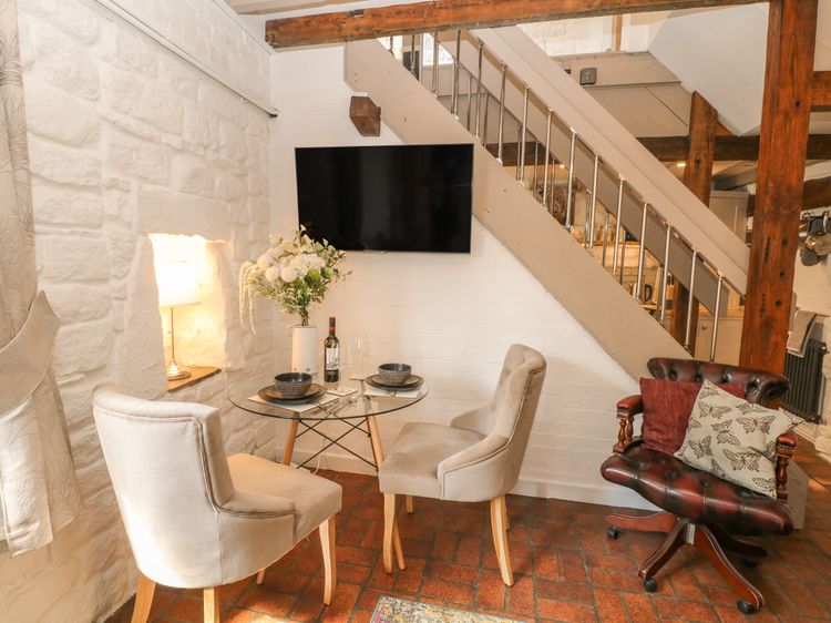 Archway Cottage, listing photograph 9