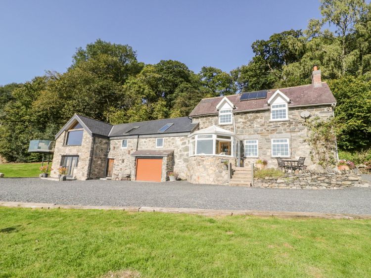 Tyn Llwyn, listing photograph 2