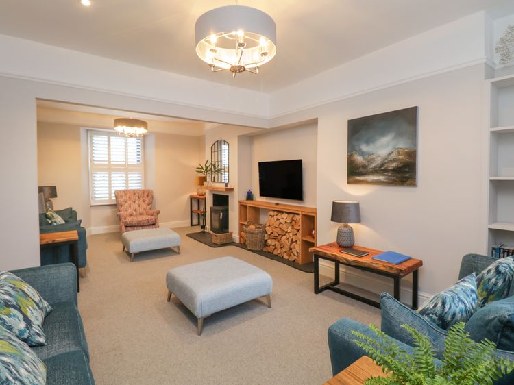 Hazelnut Cottage, listing photograph 2