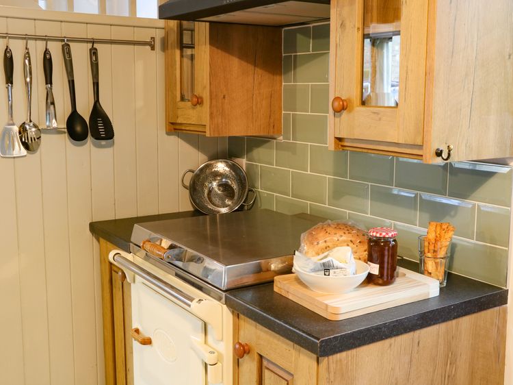 Smithy Cottage, listing photograph 10