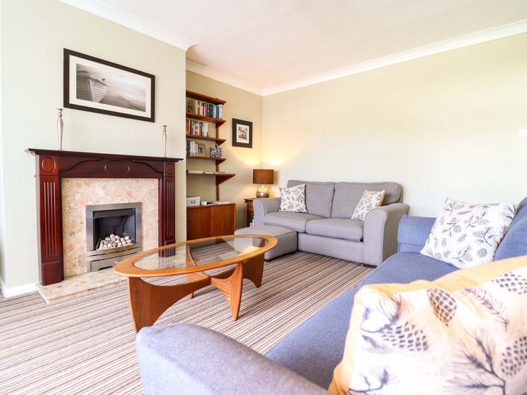 Castle Cove, listing photograph 4
