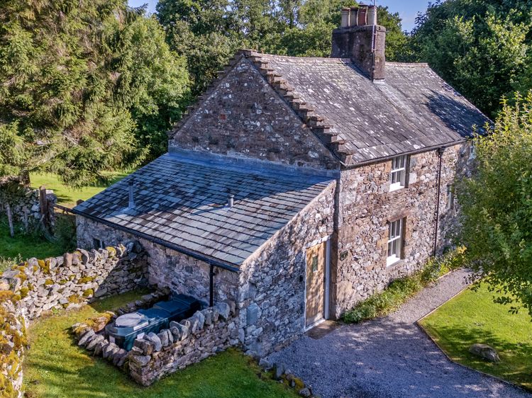 Lacet Cottage