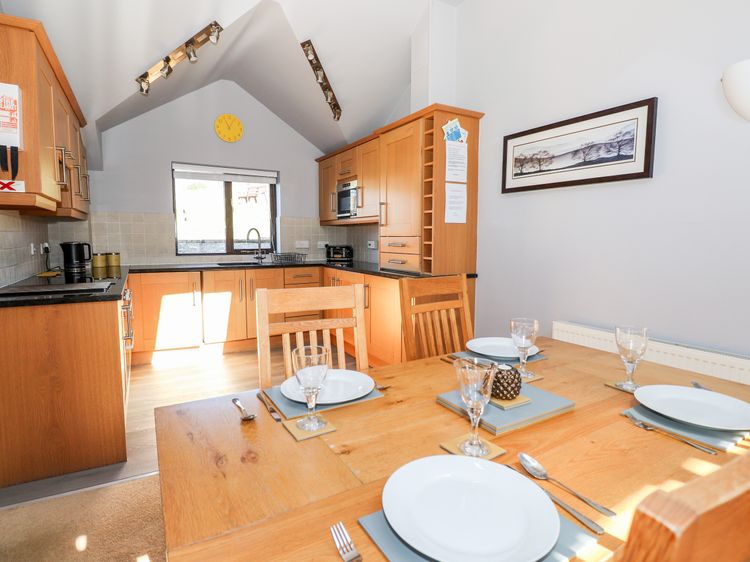 Spring Cottage, listing photograph 6