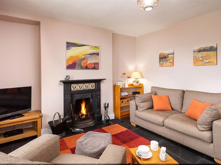 Dormouse Cottage, listing photograph 9