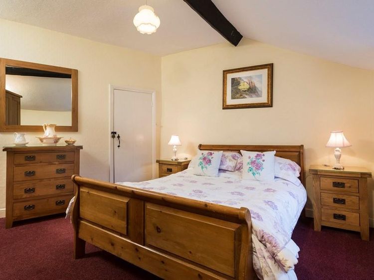 Sunbeam Cottage, listing photograph 9