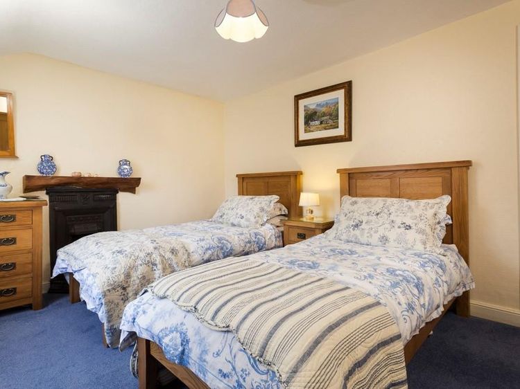 Sunbeam Cottage, listing photograph 11