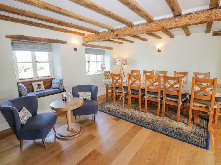 The Low House, listing photograph 8