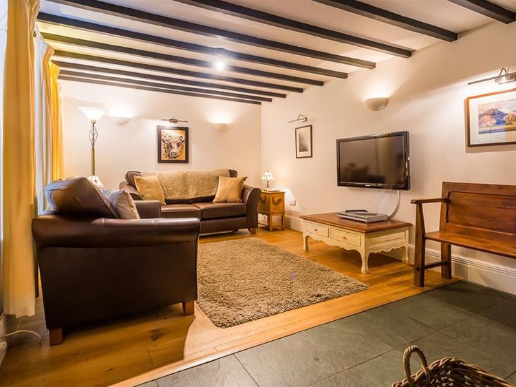 Dove Holme Cottage, listing photograph 4