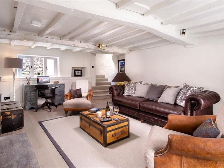 Underhowe, listing photograph 8