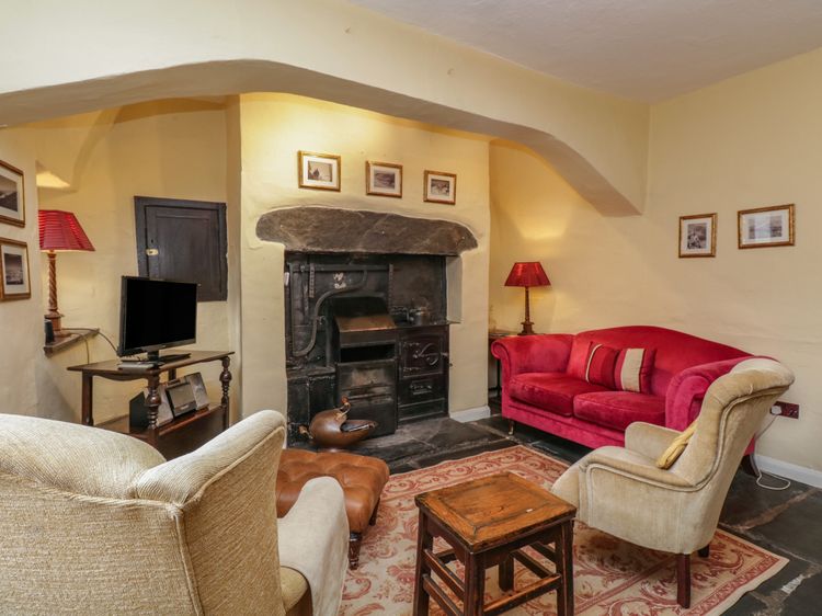 Old Oak Cottage, listing photograph 3