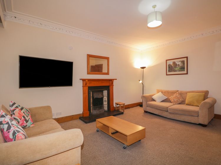 Kinnaird House, listing photograph 2