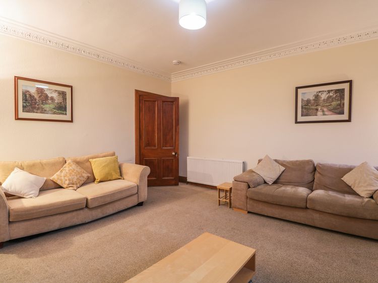 Kinnaird House, listing photograph 3
