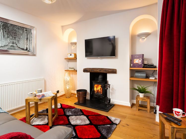 Oak Cottage, listing photograph 4
