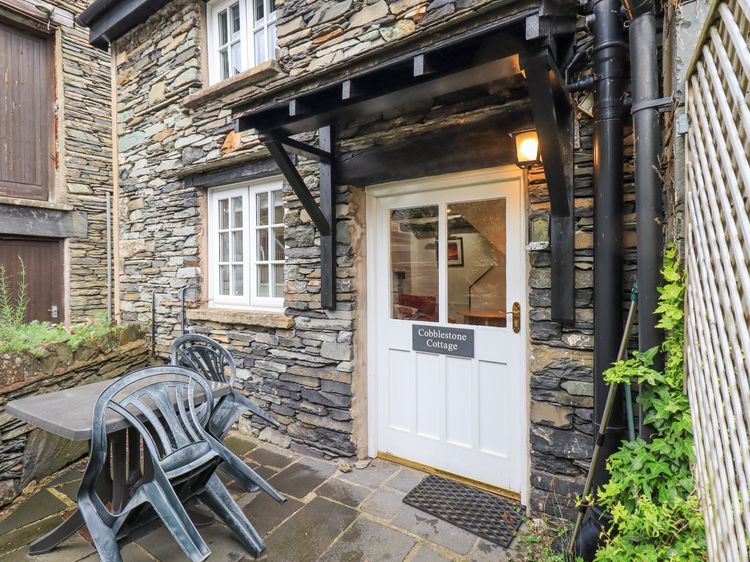 Cobblestone Cottage, listing photograph 3