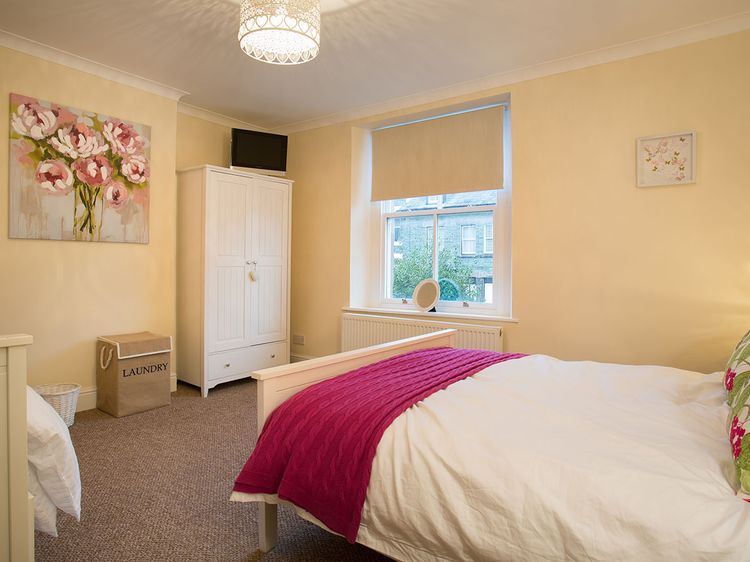 Noble Cottage, listing photograph 8