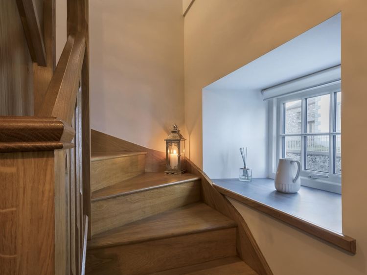 Cedar Nook, listing photograph 11