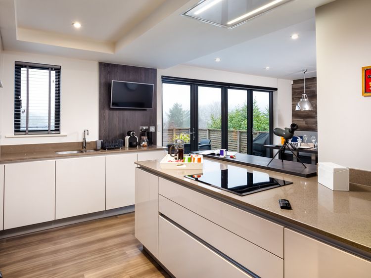Foxrock, listing photograph 10