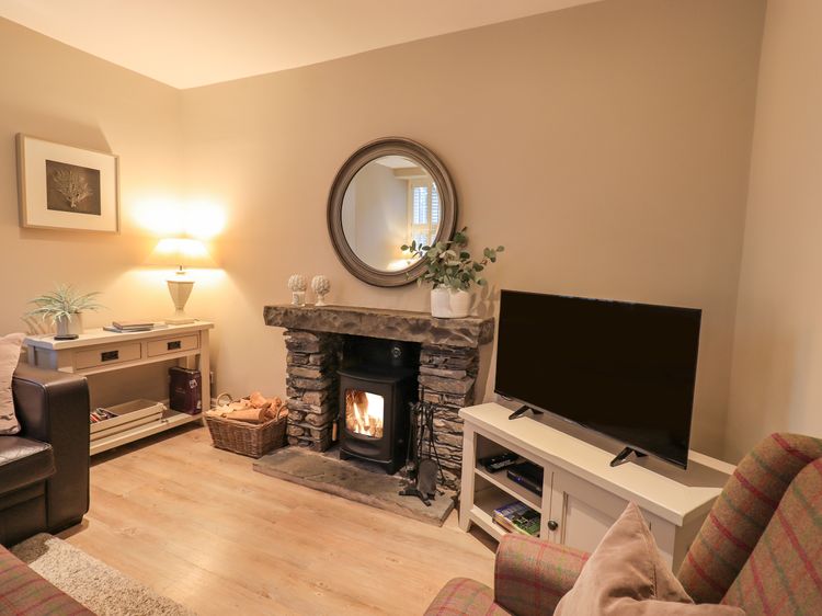 Honeywood House, listing photograph 3