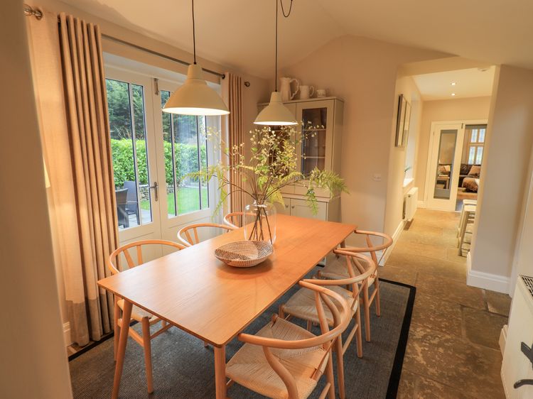 Honeywood House, listing photograph 7