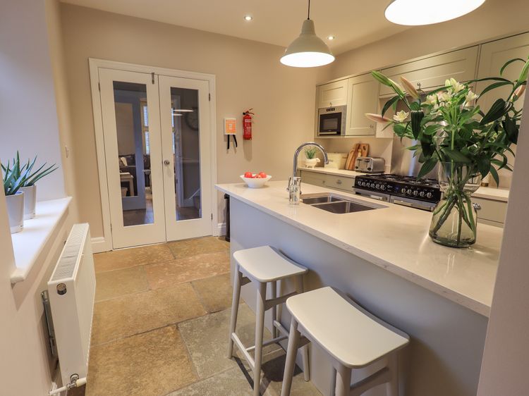 Honeywood House, listing photograph 8