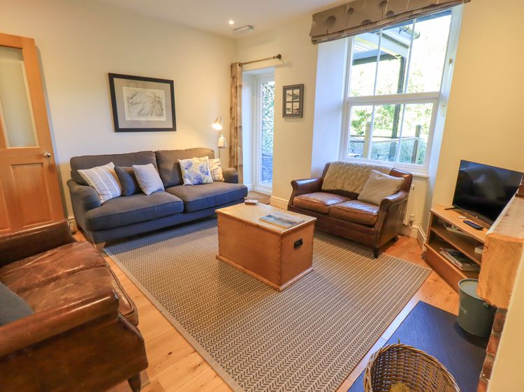 Stones Throw Cottage, listing photograph 7