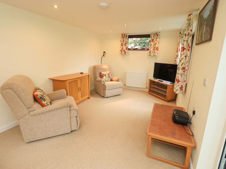 Rowanberry Cottage, listing photograph 2