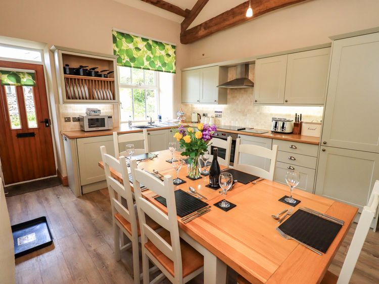Abbots Reading Cottage, listing photograph 10