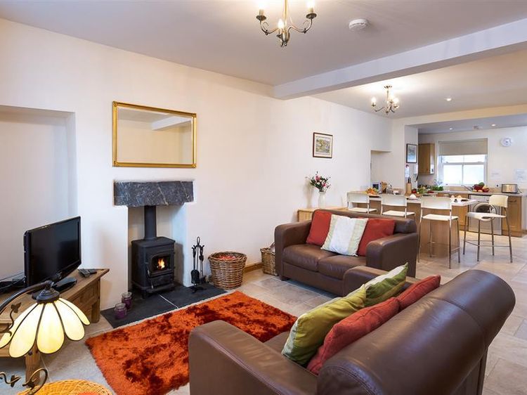 Mulberry Cottage, listing photograph 4