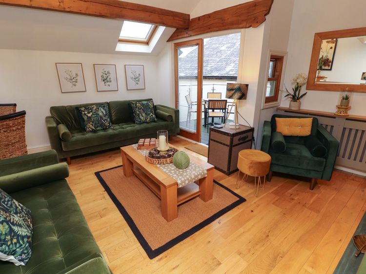 Workshop Cottage, listing photograph 2