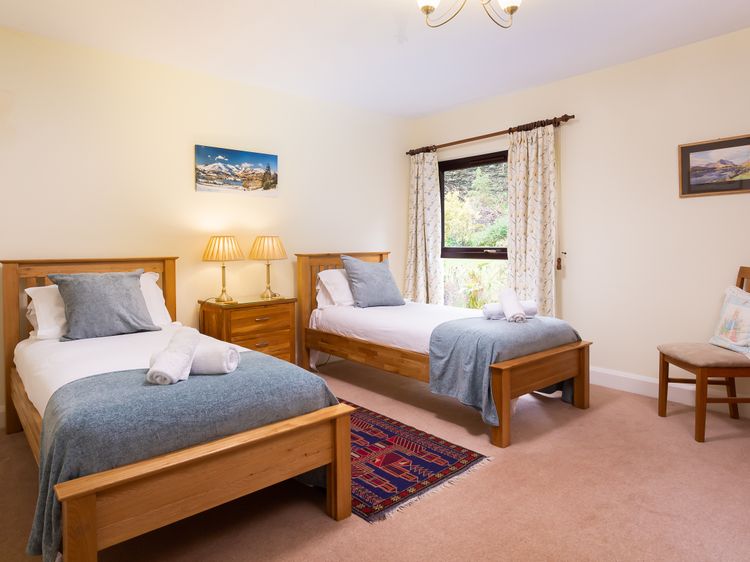 Lakefield House, listing photograph 11