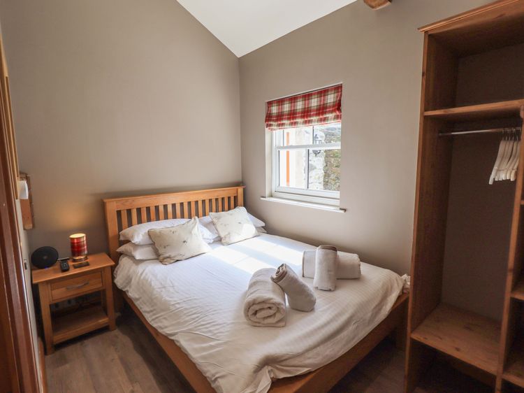 Abbots Reading Suite, listing photograph 9