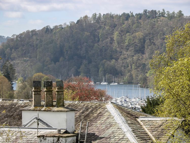 The Heights, listing photograph 4