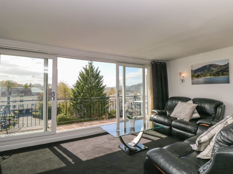 The Heights, listing photograph 6
