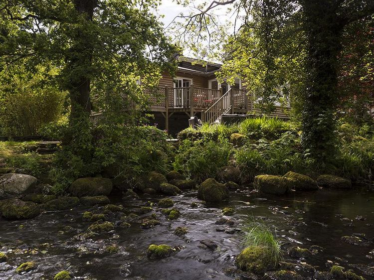 Rosewood by the River, listing photograph 2