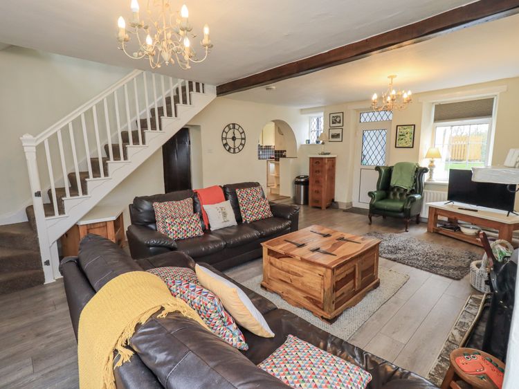 Smithy Cottage at Bowland Bridge, listing photograph 4