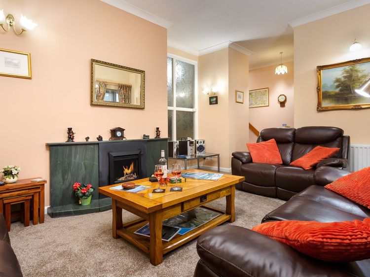 Fairhaven, listing photograph 5